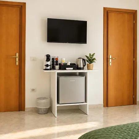 Tra Il Mare E La Sila Bed & Breakfast *